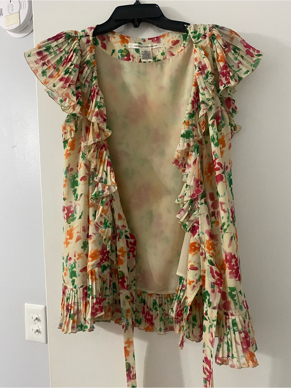 Diane von Furstenberg floral Ruffle Tie-Front Top - Cream Multi